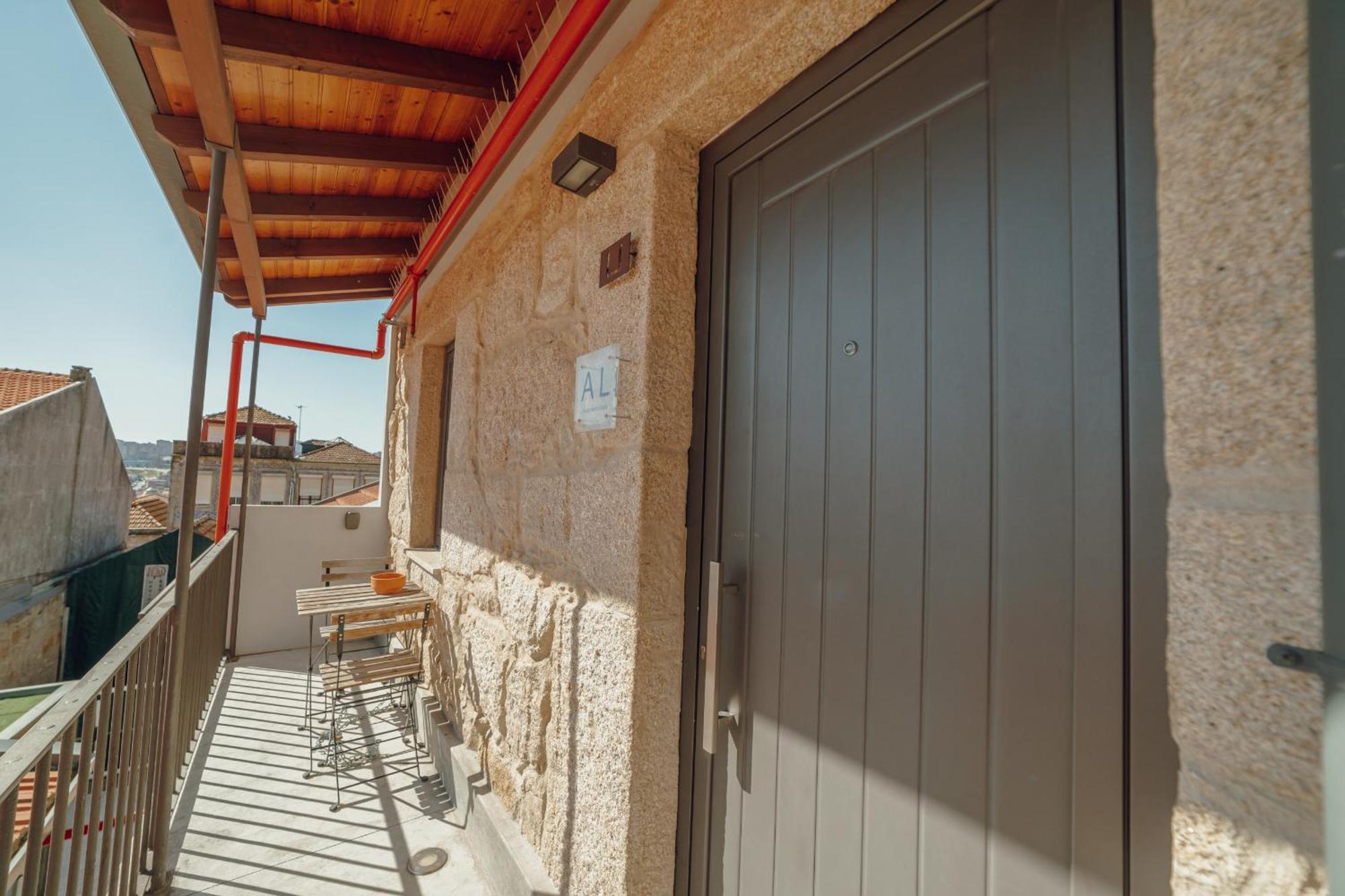 Mezzanine Stylish Apartments By Vacationy Porto Exteriér fotografie